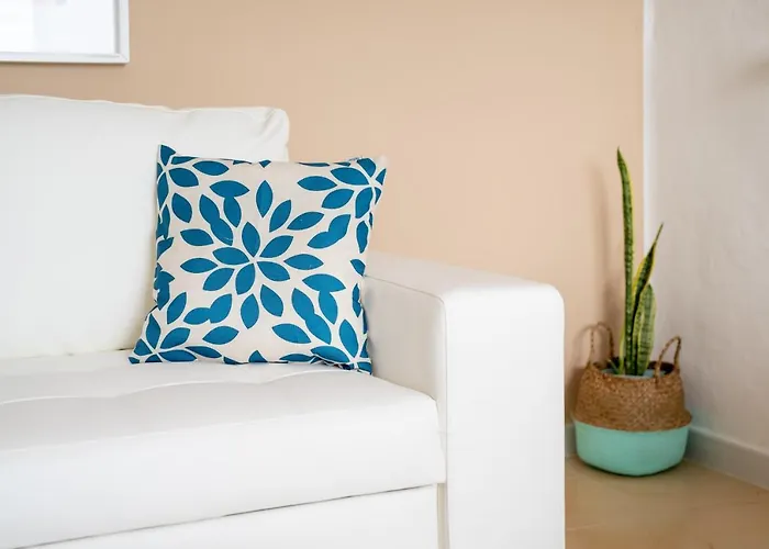 Semesterbostad Delmar - Sama